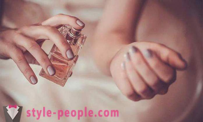 Perfumy z feromonami: recenzje, mit czy rzeczywistość, jako akt