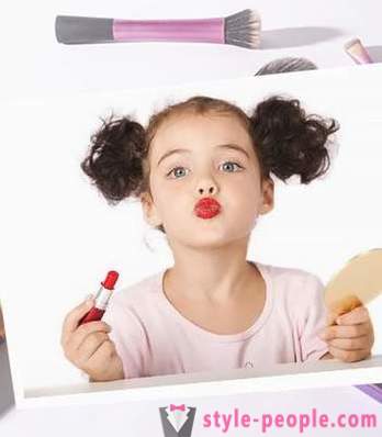 Dzieci i makijaż: rodzice o tym, czy zabronić dziecku korzystania z kosmetyków