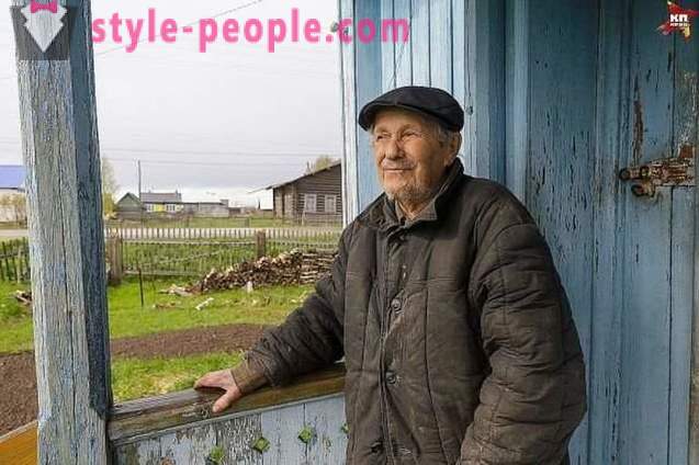 85-letni nauczyciel wieś zgromadził w domu, ale dał pieniądze na sieroty