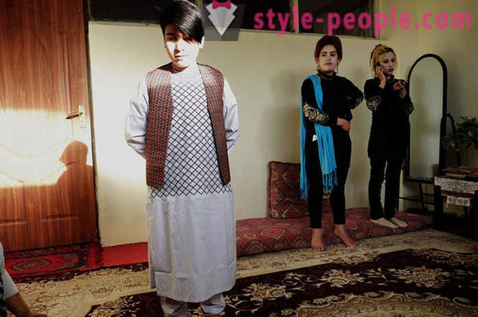 Dlaczego są podnoszone jako chłopców w Afganistanie niektórych dziewcząt