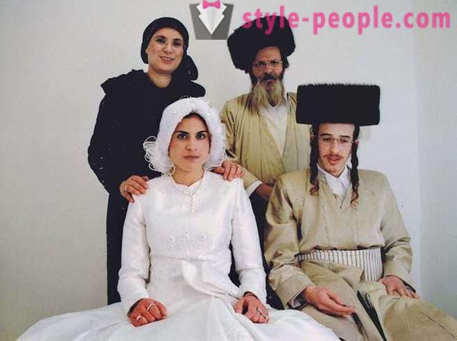 Dlaczego Żydzi religijni nosić specjalne ubrania