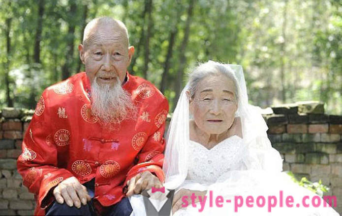 Po 80 latach małżeństwa, para w końcu popełnił ślubną sesję zdjęciową