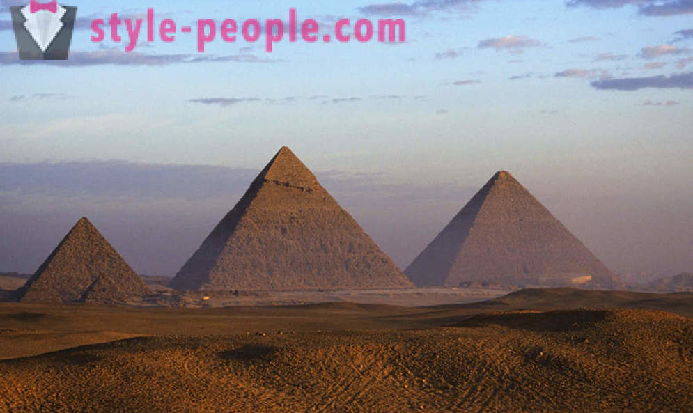 Gdzie w rzeczywistości piramid w Egipcie