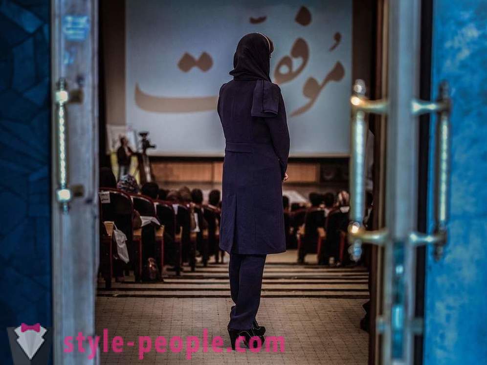 Islam, papierosy i Botox - codzienne życie kobiet w Iranie