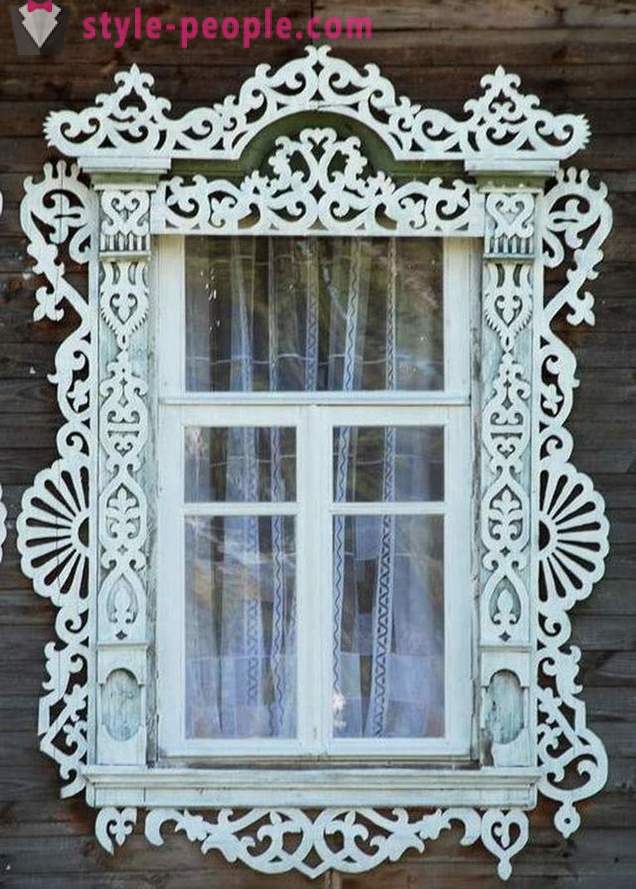 Co mówić okno ramki rosyjskich domów