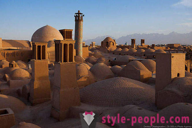 Chodzić na glinianej miasta w Iranie