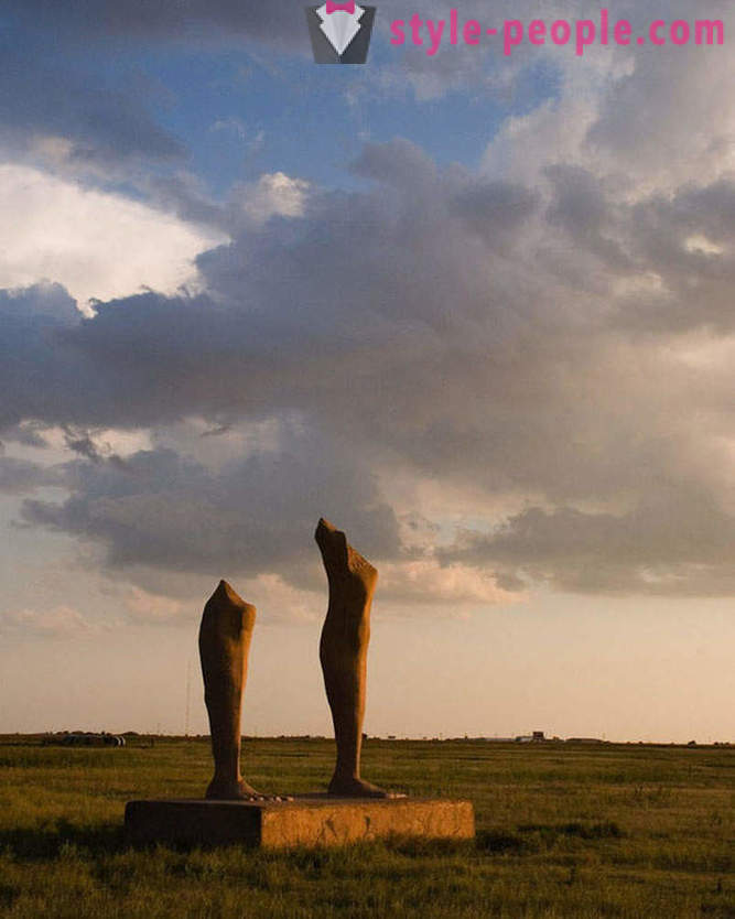10 najdziwniejszych i dziwne rzeźby świata