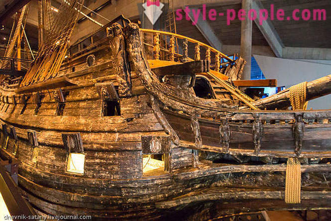 Zwiedzaniemuzeum jedyny statek z XVII wieku