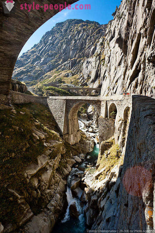 Diabelski Most i Suworow w Szwajcarii