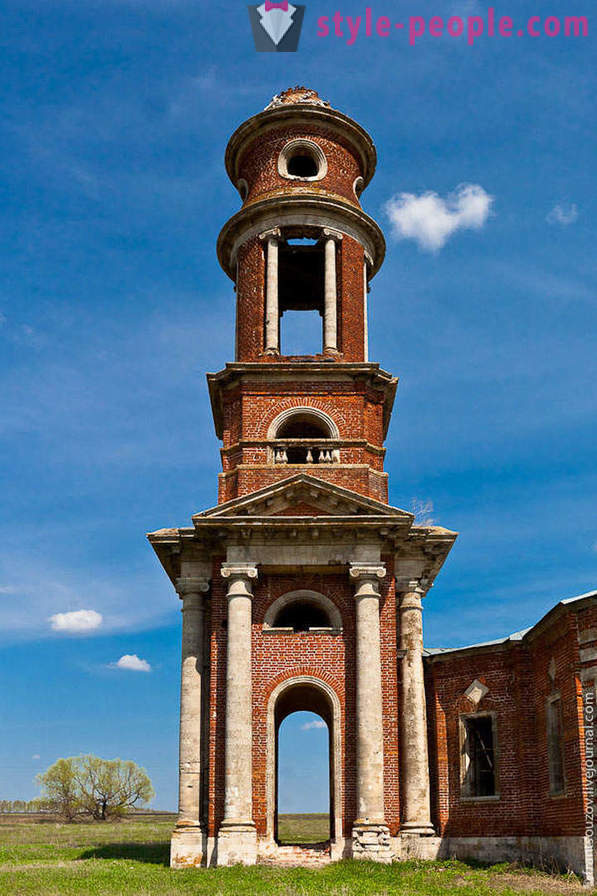 Opuszczone kościoły i freski w regionie Lipieck