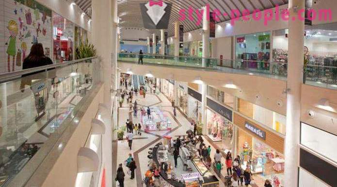 Zakupy na Cyprze. Sklepy, centra handlowe, butiki i rynki