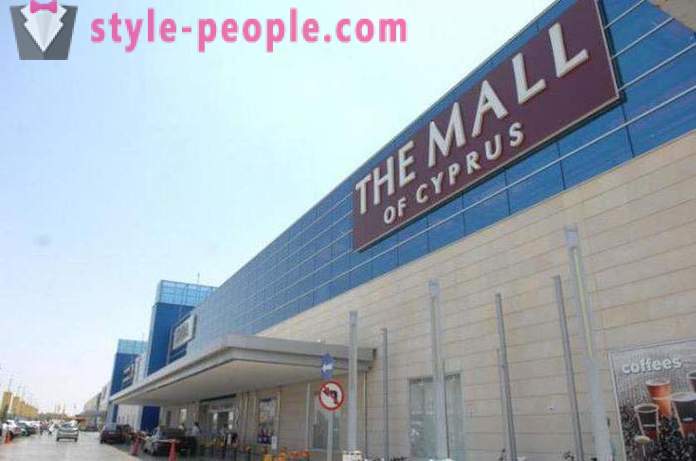 Zakupy na Cyprze. Sklepy, centra handlowe, butiki i rynki