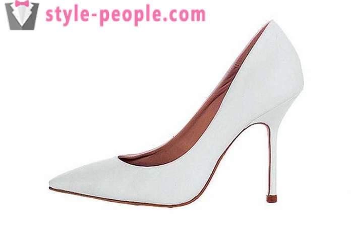 Białe buty dla mody