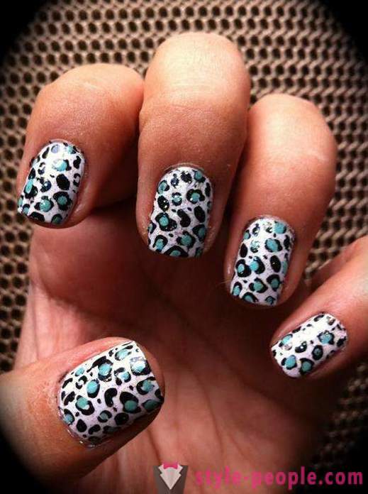 Leopard manicure, jak zrobić w domu