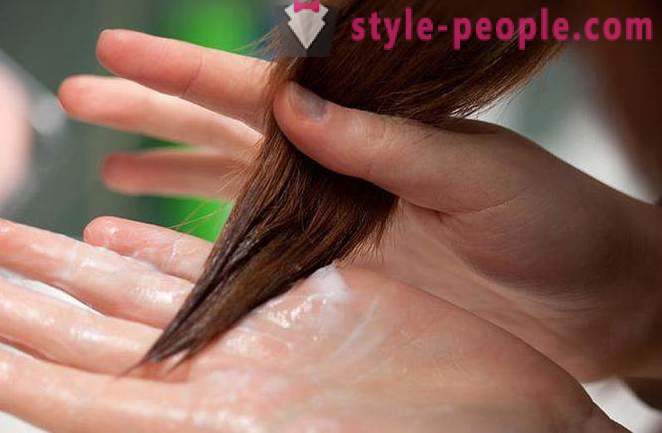 Jak sprawić, by włosy bardziej miękkie? Balsamy i szampony do włosów: opinie