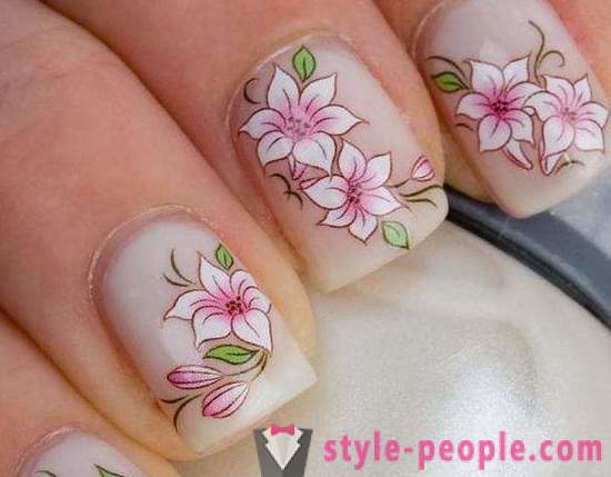 Kwiaty na paznokciach - jeśli jest prawdziwa